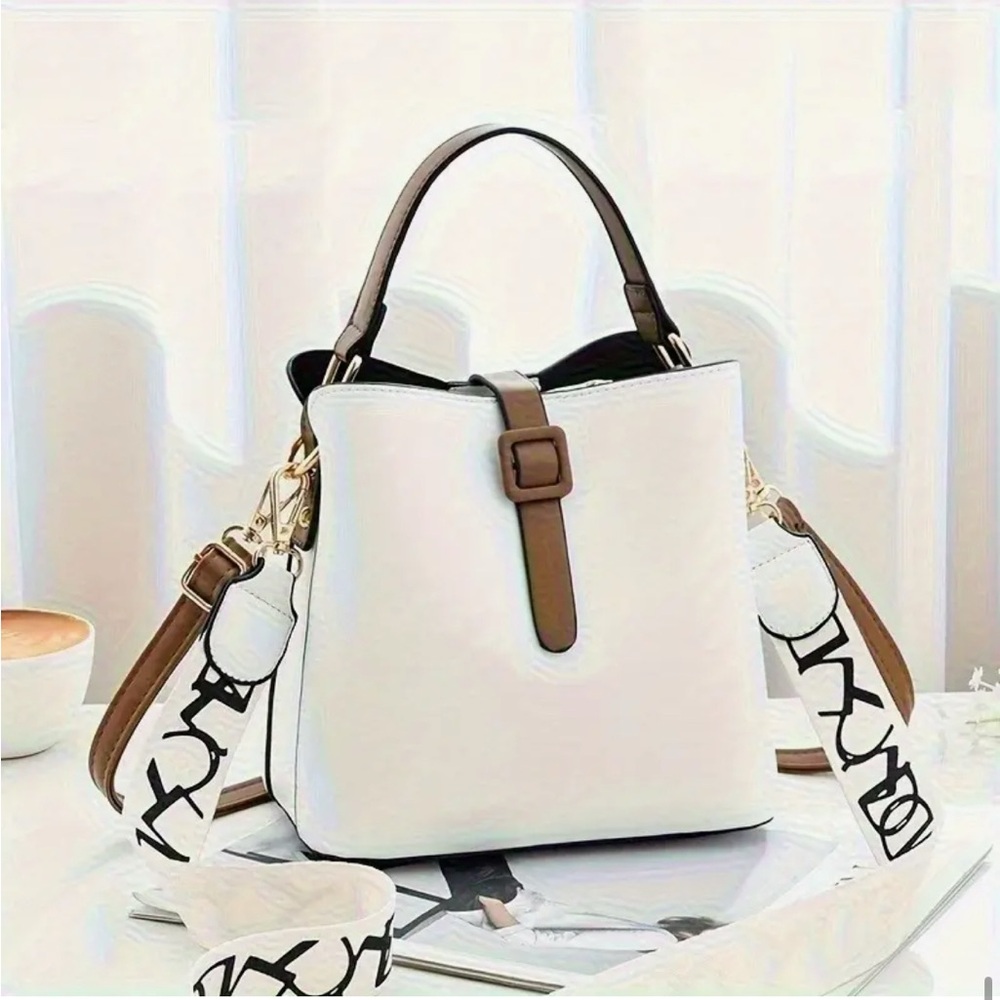 White with Brown Accented Crossbody Bucket Handbag NIP - Picture 9 of 10